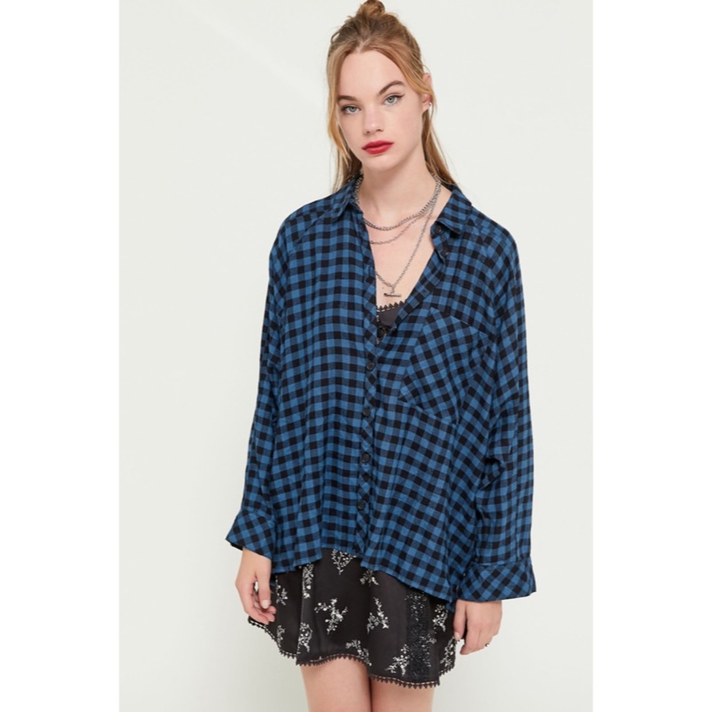 Uo Brendan Drapey Flannel Button-Down Shirt View 3